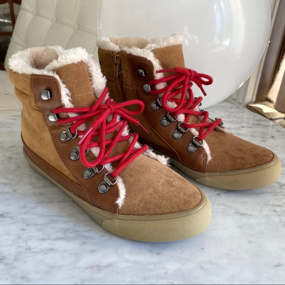 American Eagle Fur Lined Suede Sneaker Boots NWOT
